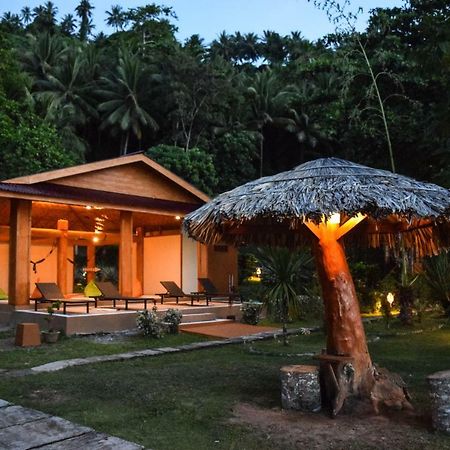 Two Fish Resort Lembeh Bitung Dış mekan fotoğraf