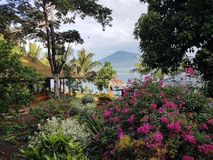 Two Fish Resort Lembeh Bitung Dış mekan fotoğraf